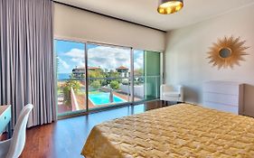 Luxury Villa Nogueira With Private Pool By Hr Madeira